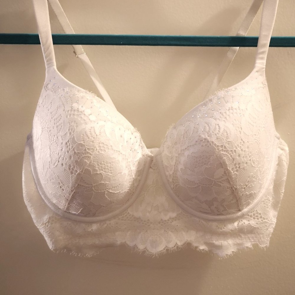 La Senza 32D Lacey Bustier-style Bra